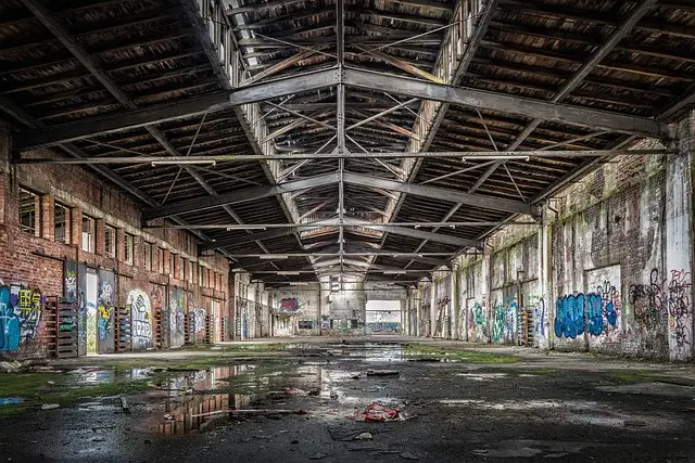 Industrial Units and Warehouses​